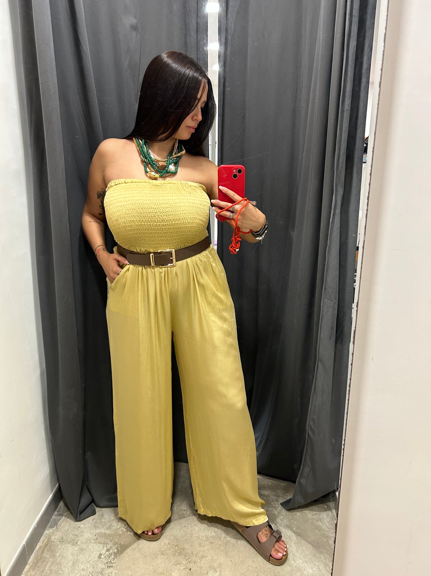 Tuta Desi
