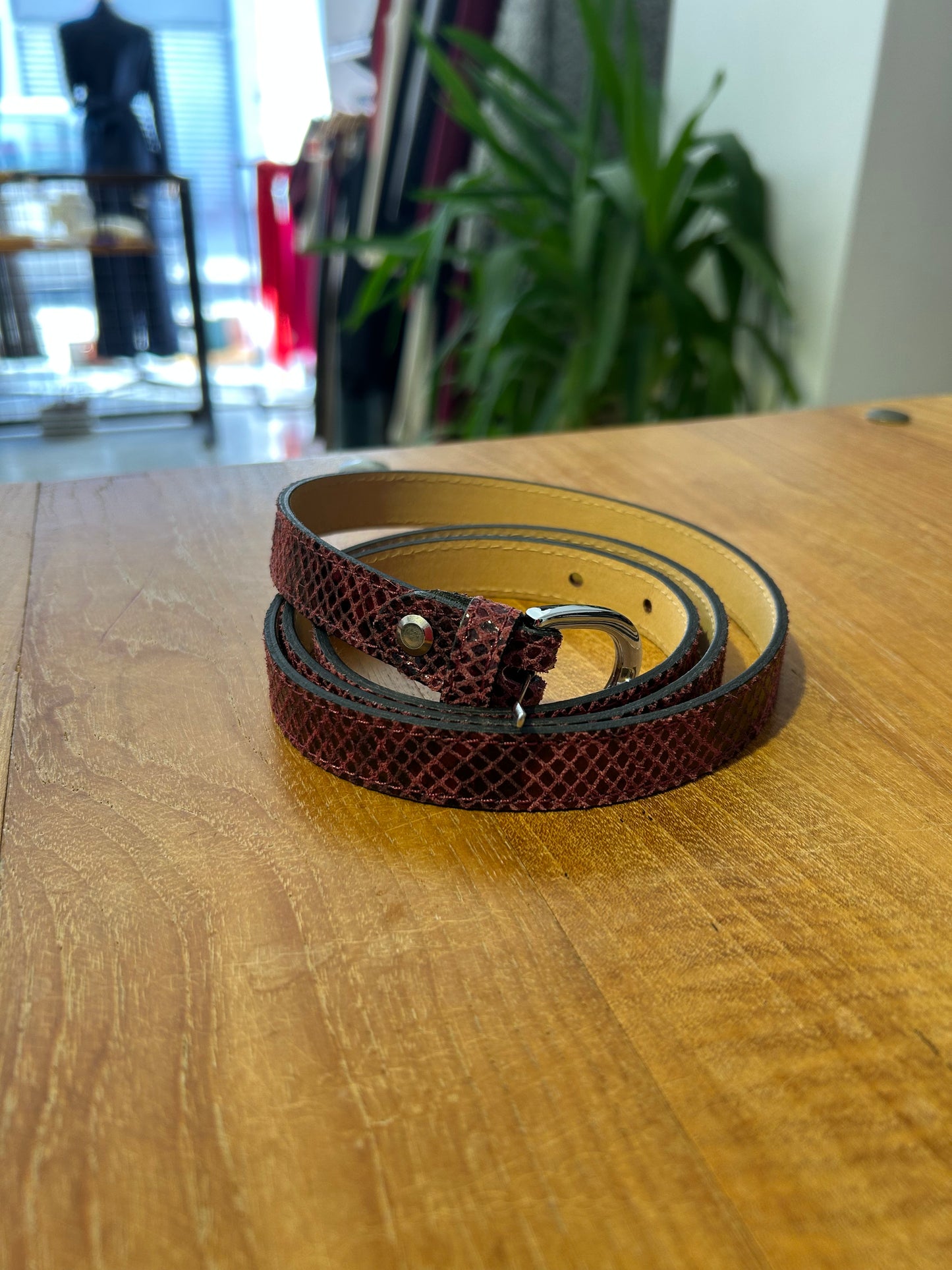 Cinta ecopelle bordeaux