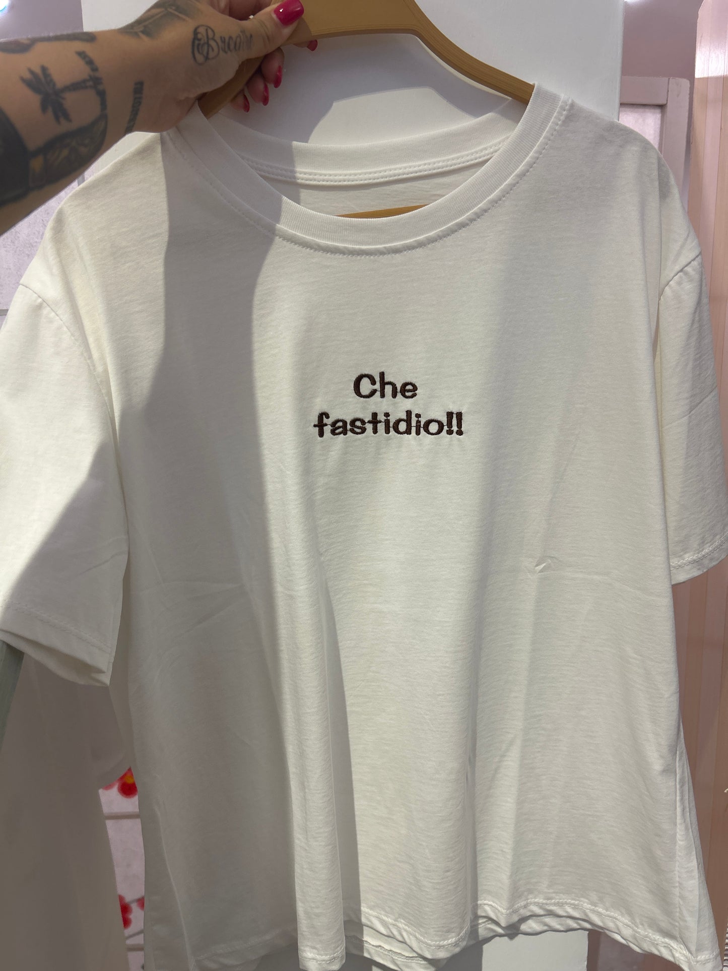T-shirt “che fastidio”