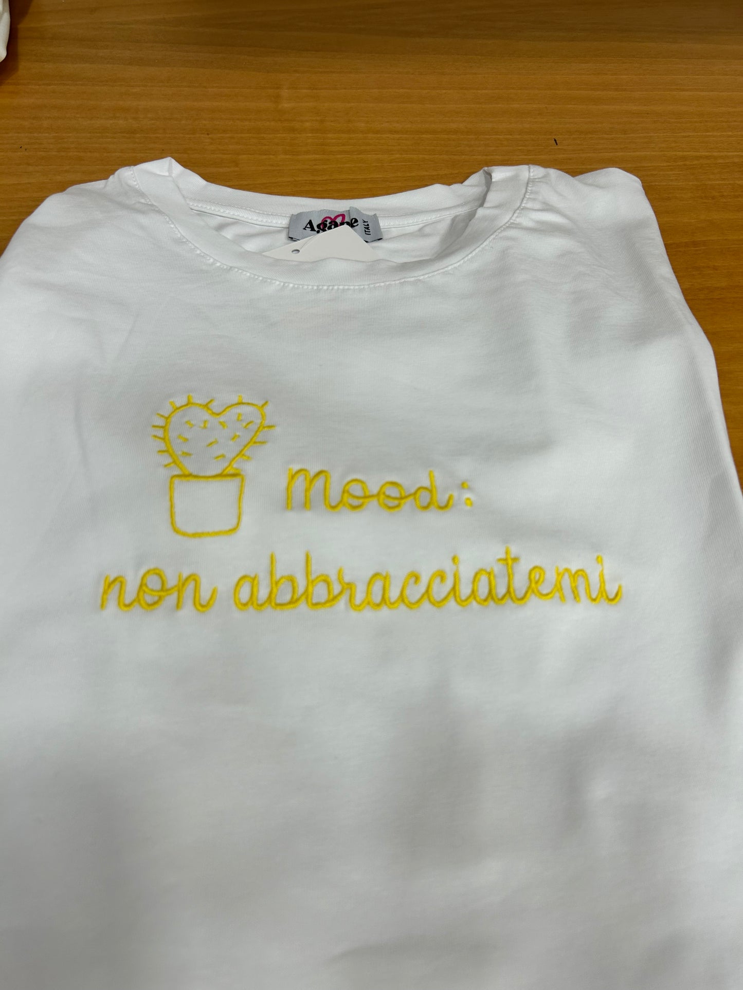 T-shirt Non Abbracciatemi