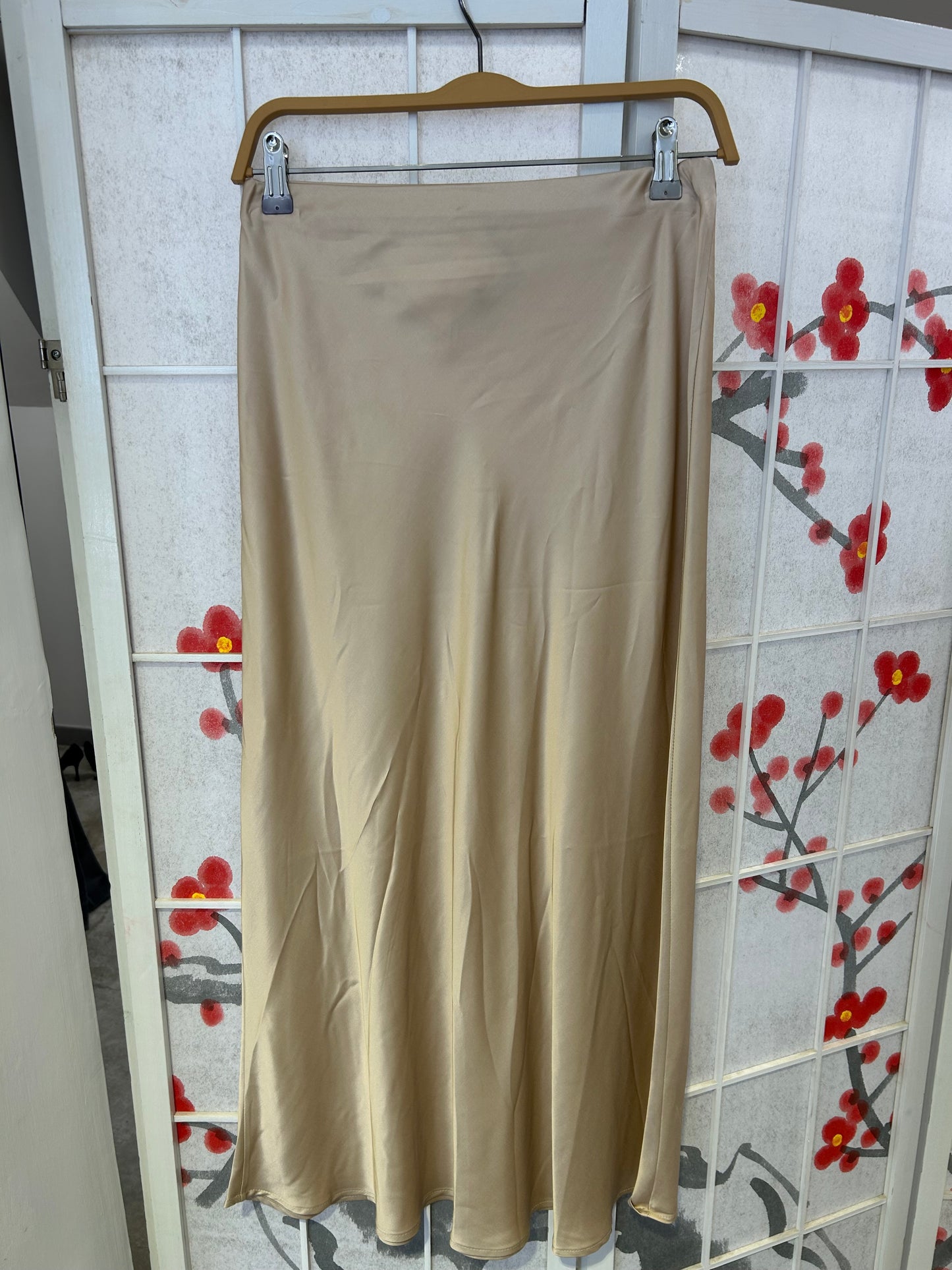Gonna in satin Lumina