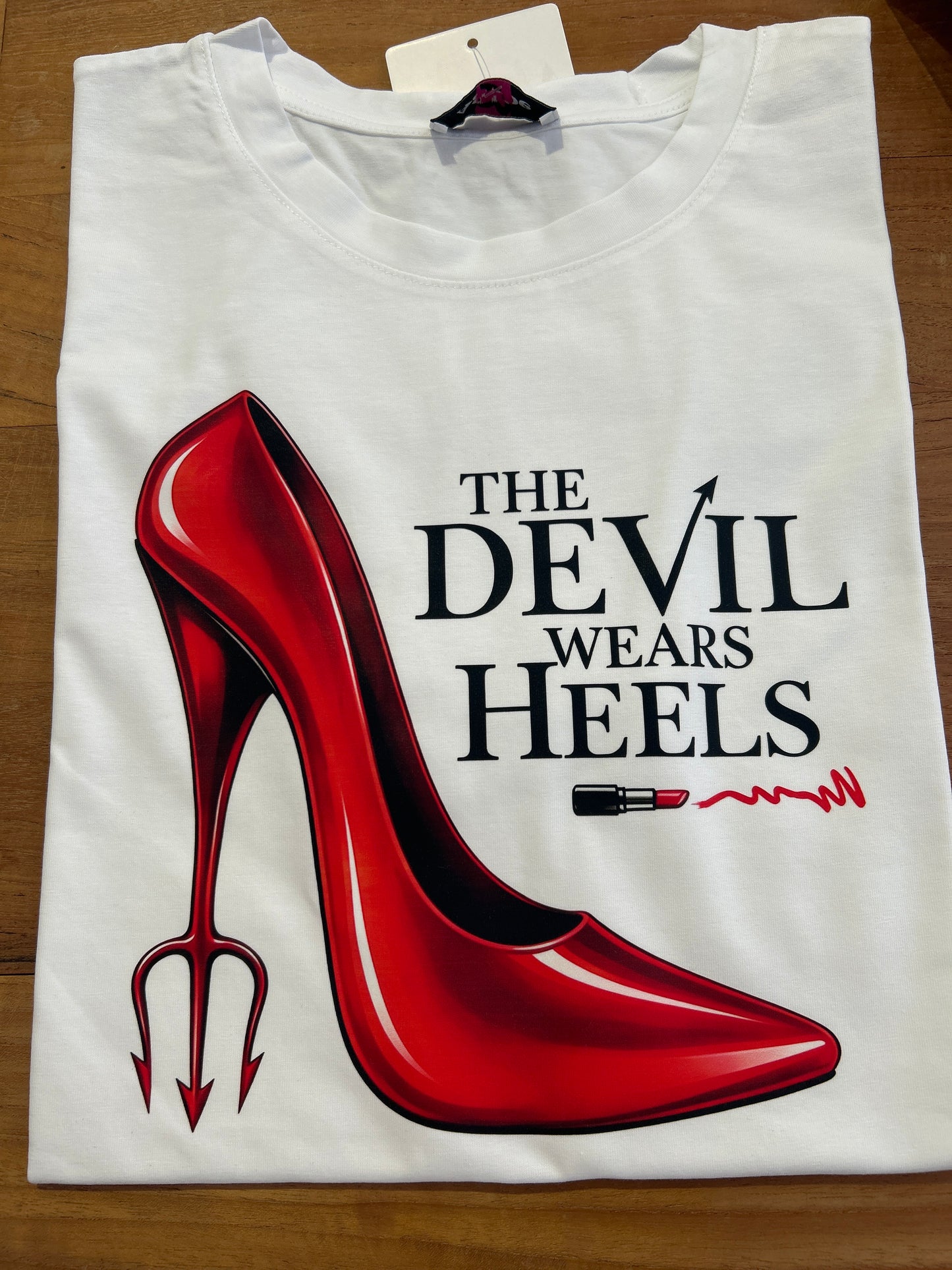 T-shirt “diavolo veste Prada”