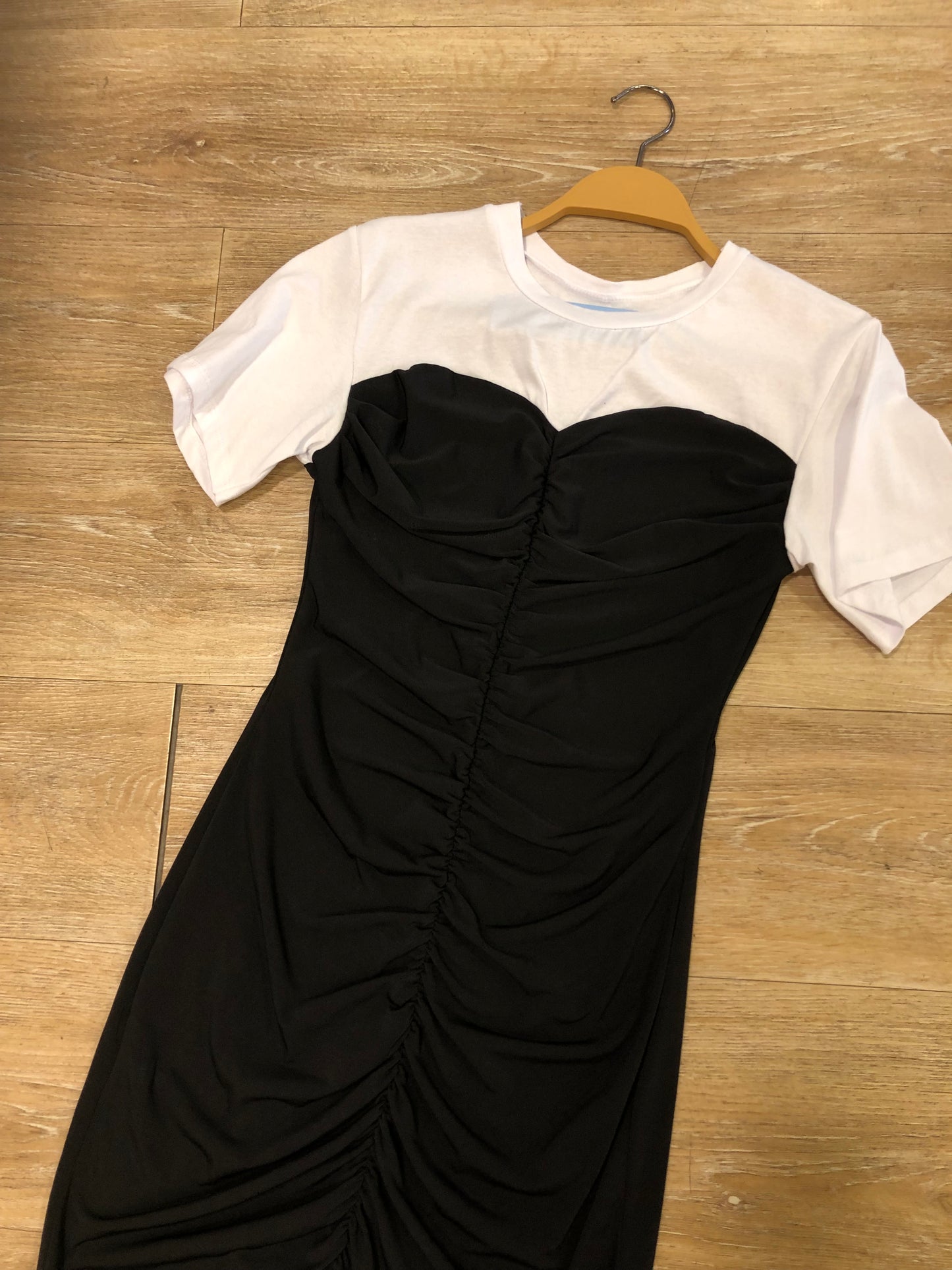 Vestito bianco/nero