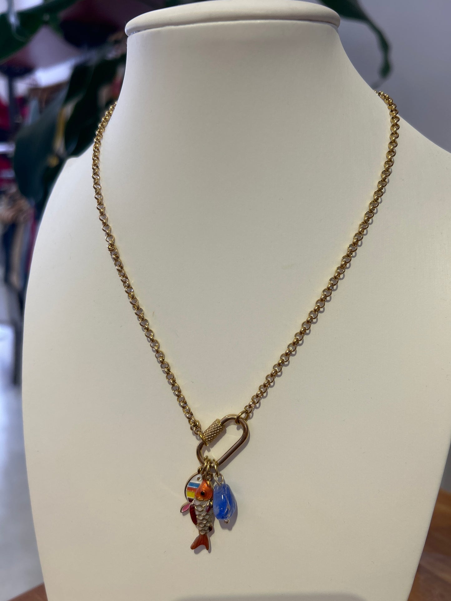 Collana pesci