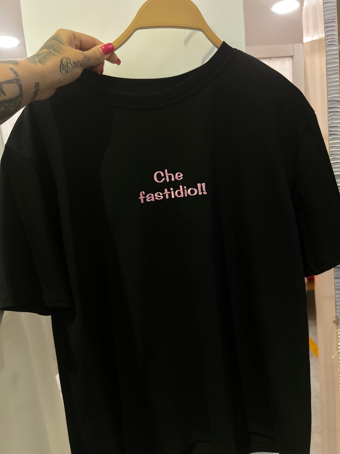 T-shirt “che fastidio”