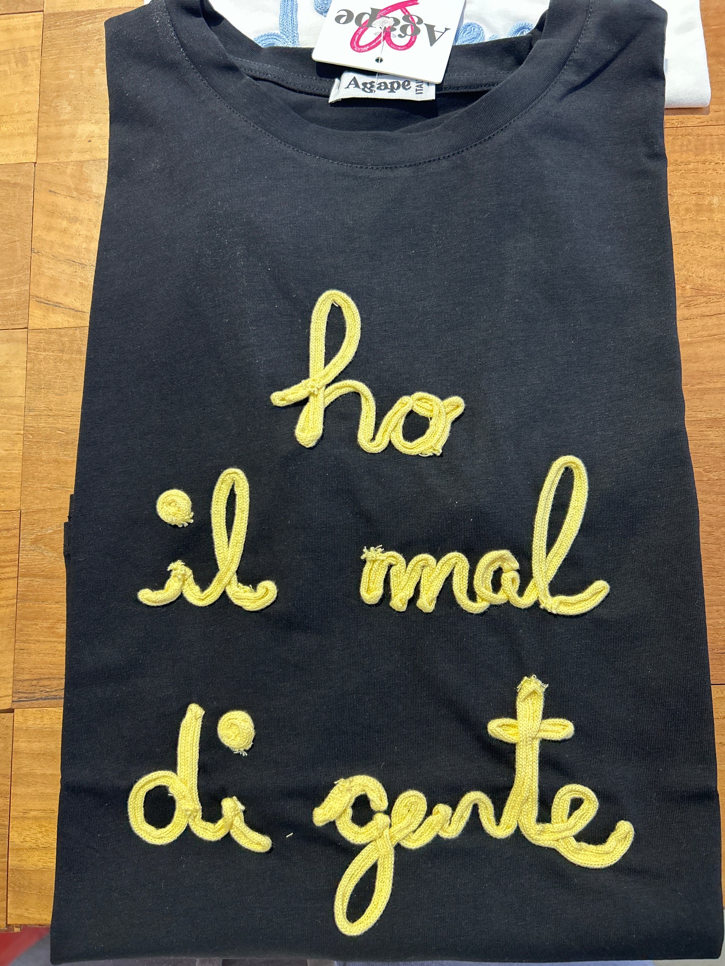 T-shirt “ho il mal di gente”