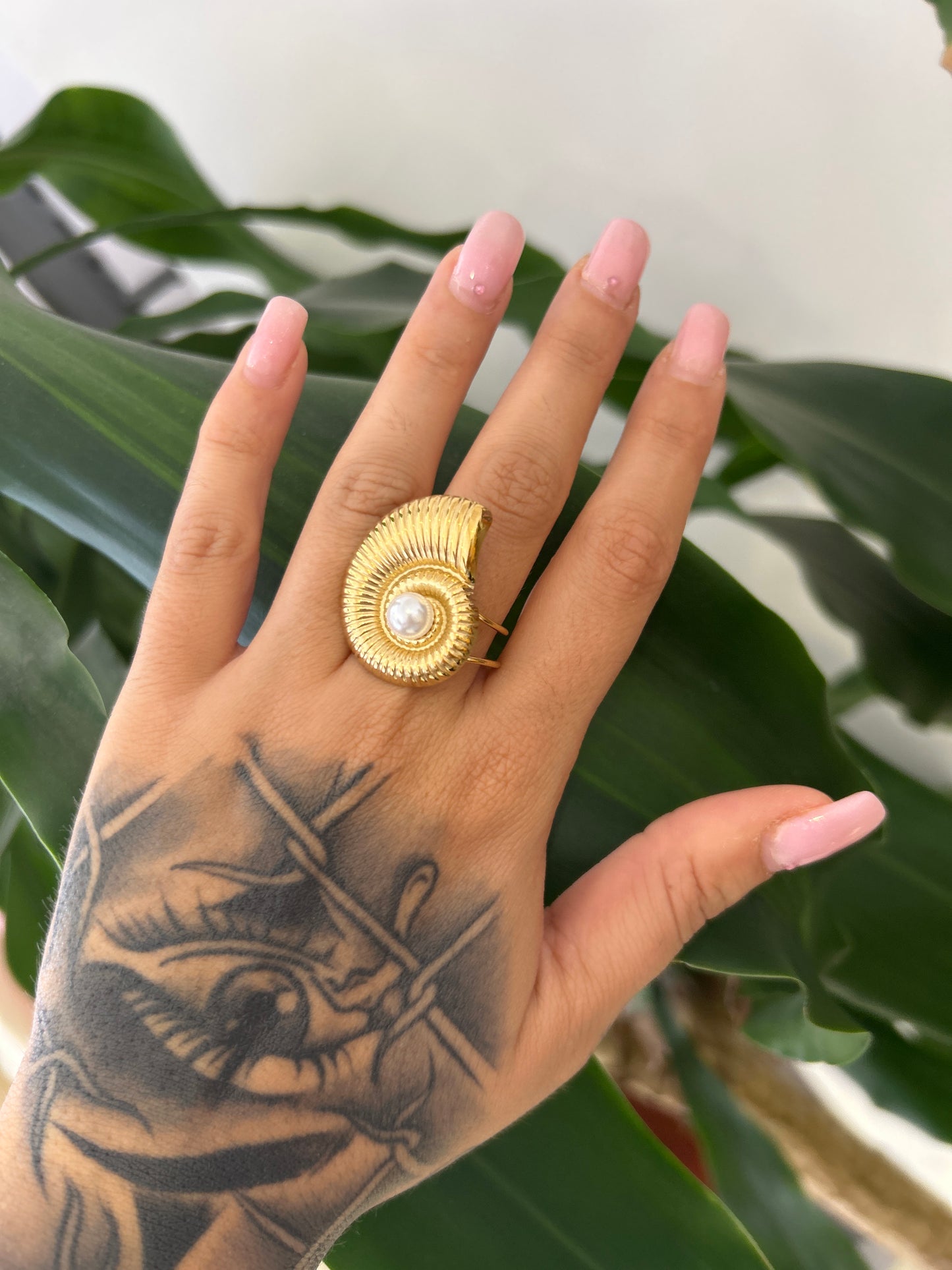 Anello conchiglia perla