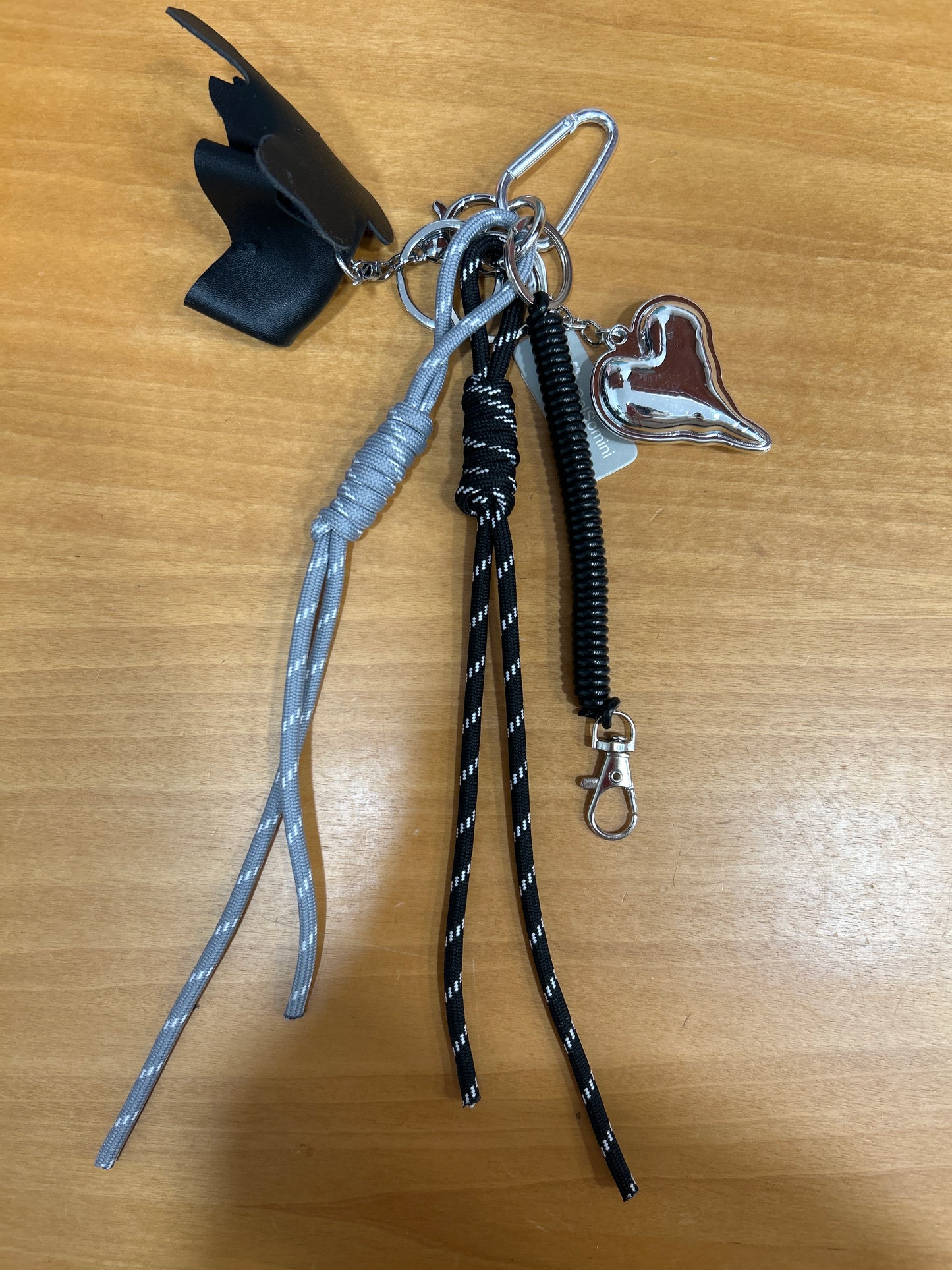 Charm bag corazon
