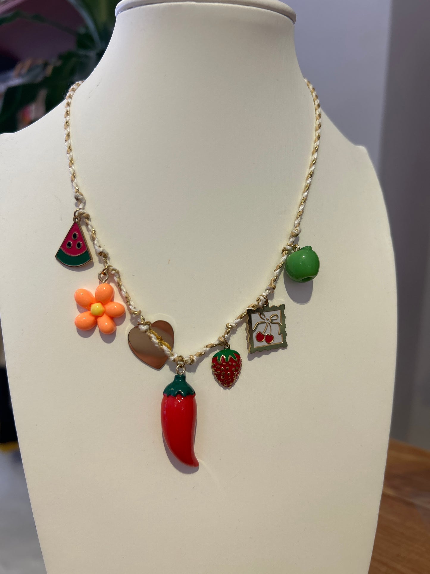 Collana frutta